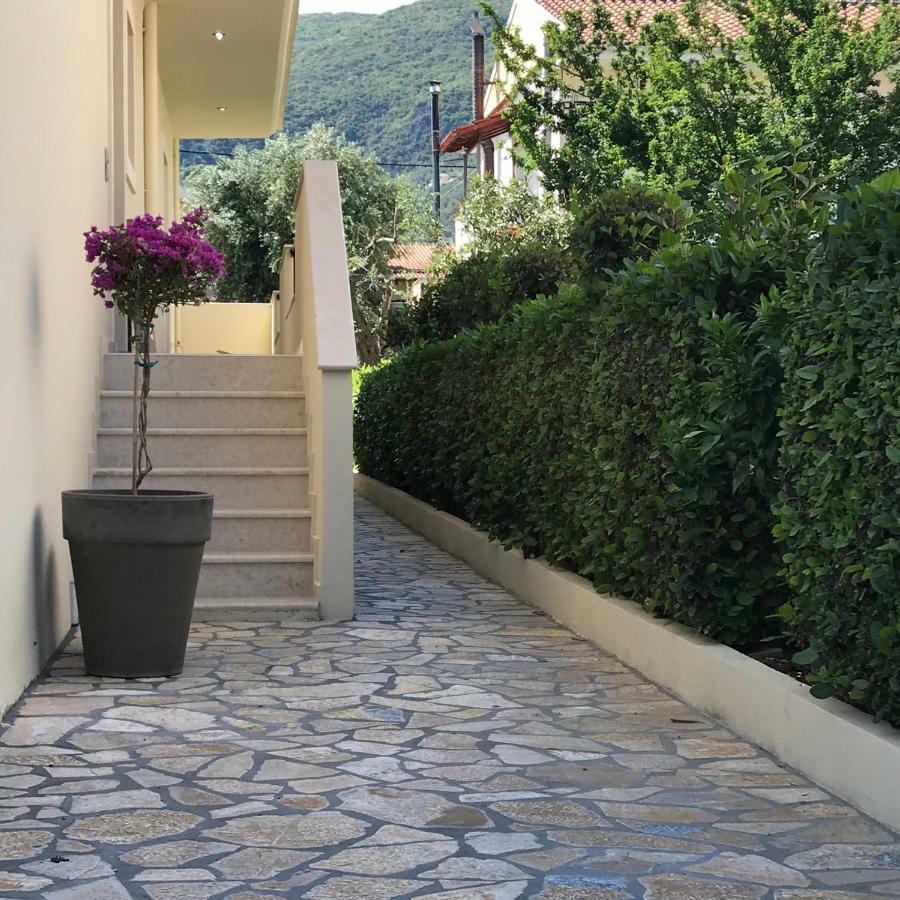 The Little Prince Luxury Suites Ypsos Dış mekan fotoğraf